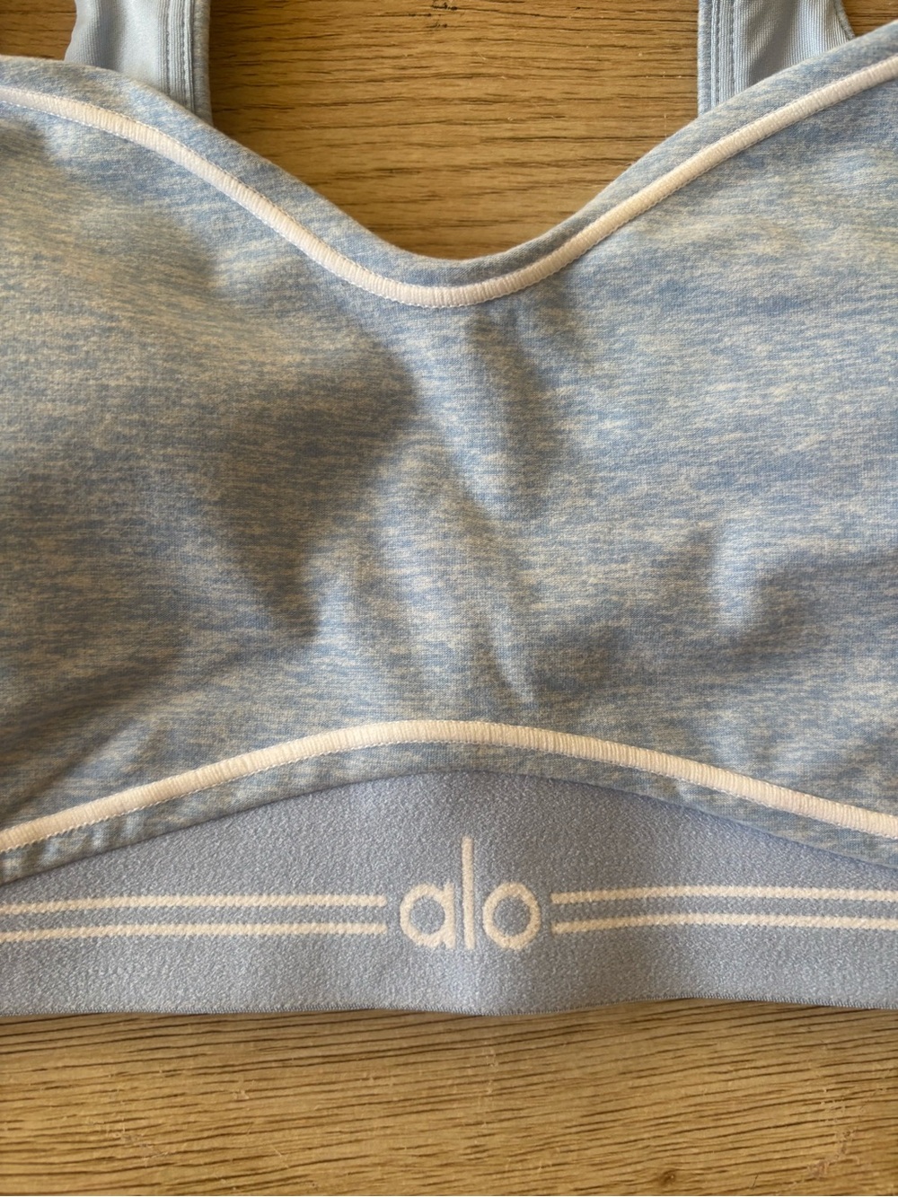NWOT ALO Yoga Alosoft Heart Throb Bra size Small in Seashell Blue Heather - Picture 4 of 8